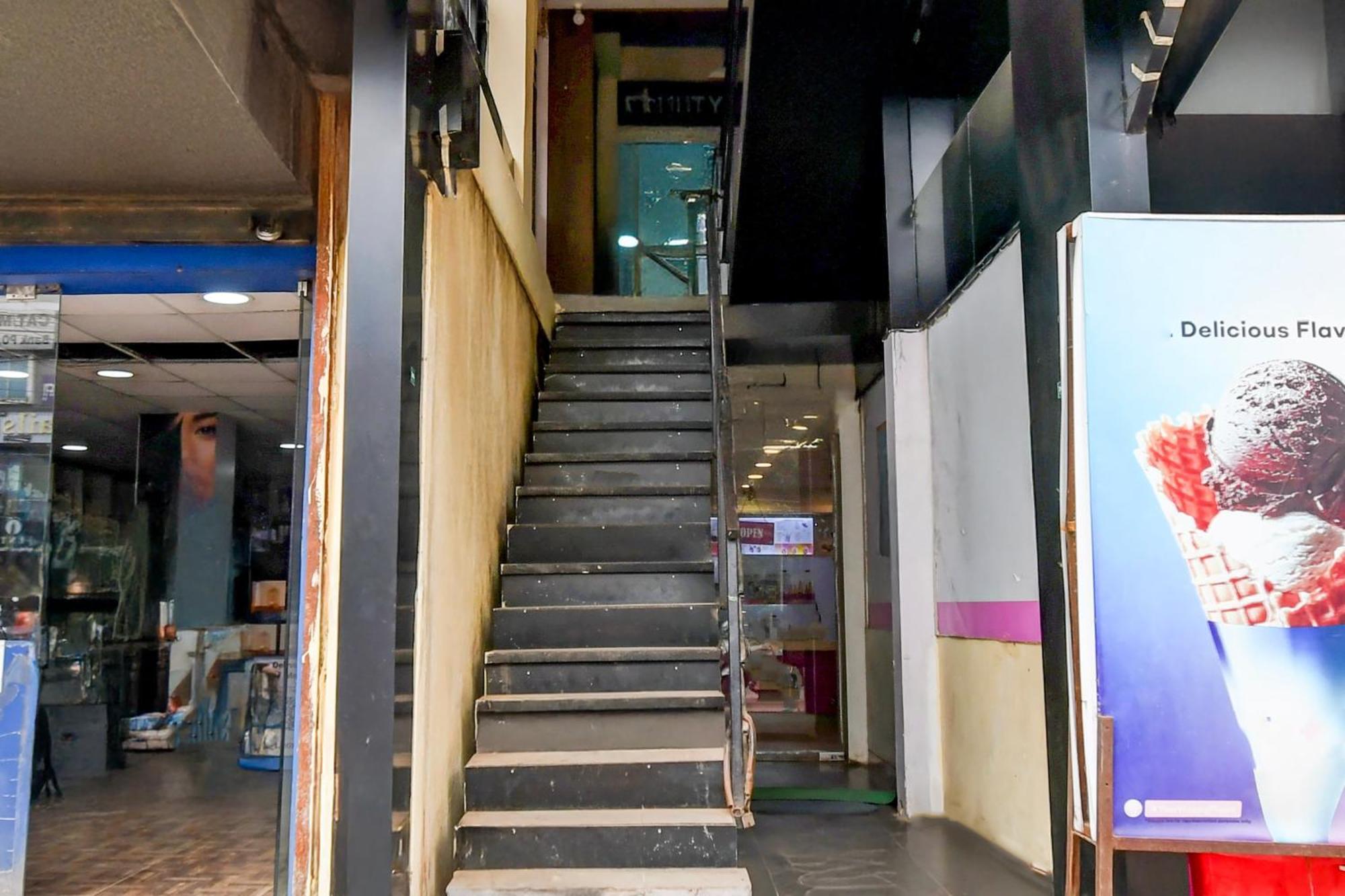 Super Hotel O Pra Guest House บูบันเนสชวาร์ ภายนอก รูปภาพ